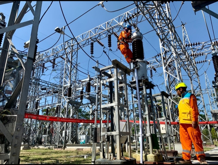 PLN Selesaikan Pekerjaan Peningkatan Keandalan Sistem di GI 70 kV Ponorogo untuk Pastikan Rangkaian Perayaan Grebeg Suro Meriah