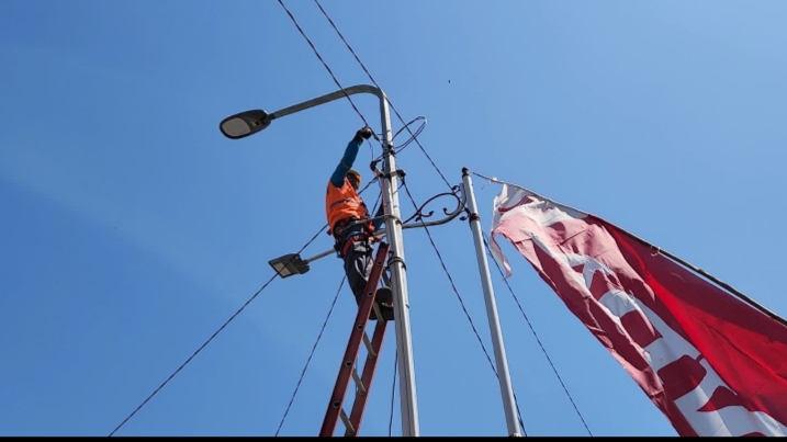 PLN Dukung Pemkab Madiun, Nyalakan 7.549 Lampu PJU di Madiun