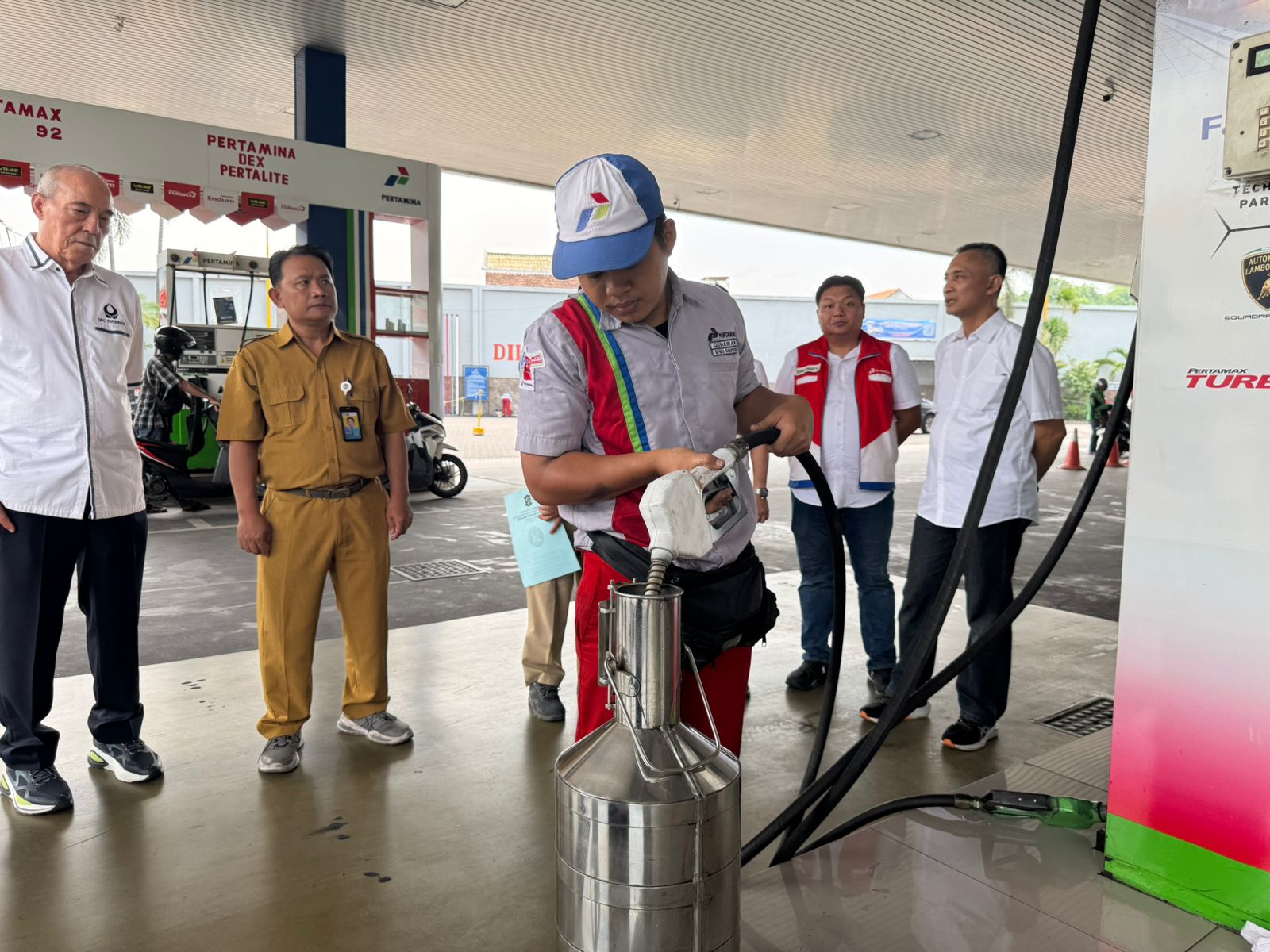 Pertamina Patra Niaga Inspeksi Takaran Hingga Simulasi Emergency Response Lembaga Penyalur BBM LPG untuk Kenyamanan Nataru